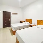 Urbanview Hotel Pelita Inn Medan
