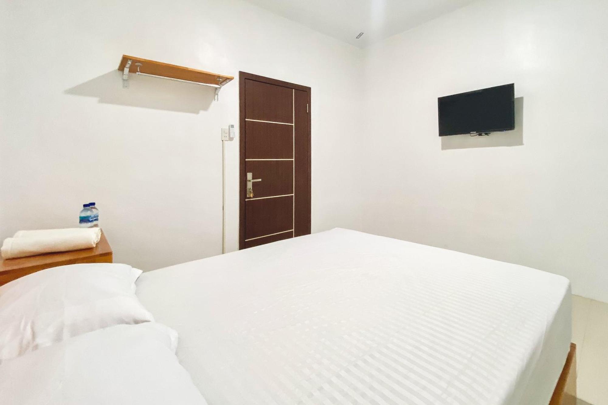 Urbanview Pelita