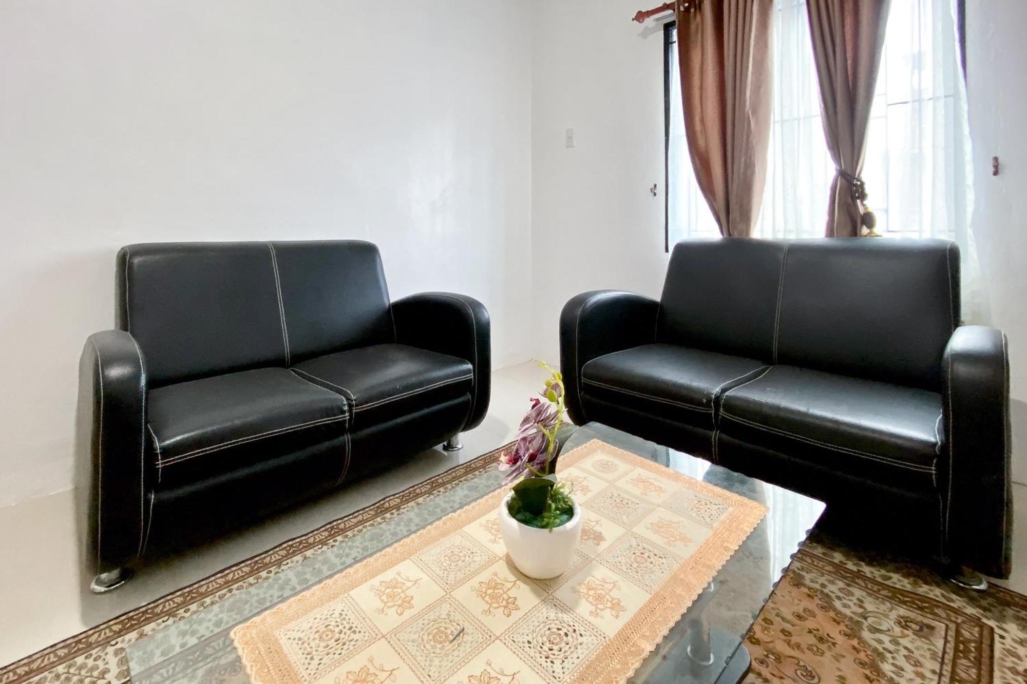 Urbanview Pelita